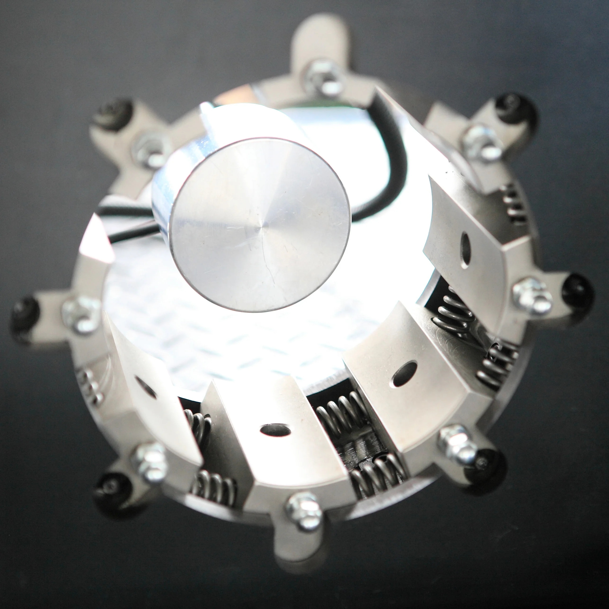 Hose Nut and Insert Assemble Machine Flexible Sleeve Nut Insert Faucet Assemble Machine