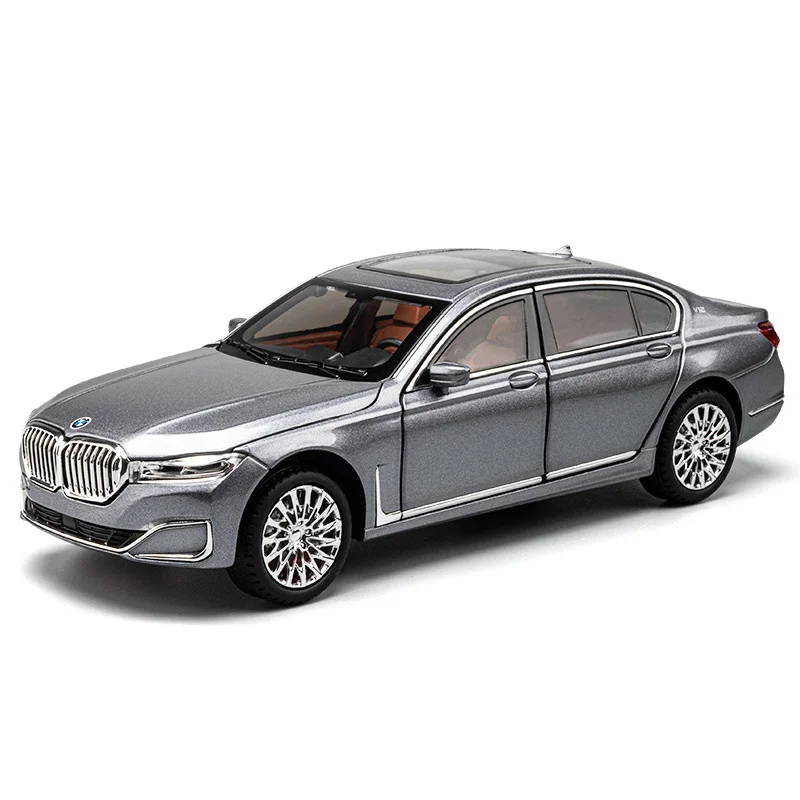 1:24 BMW 760Li Metal Model Car Toys with Lights and Sound Die-cast Pull Back Car Toy Die Cast Car For Display