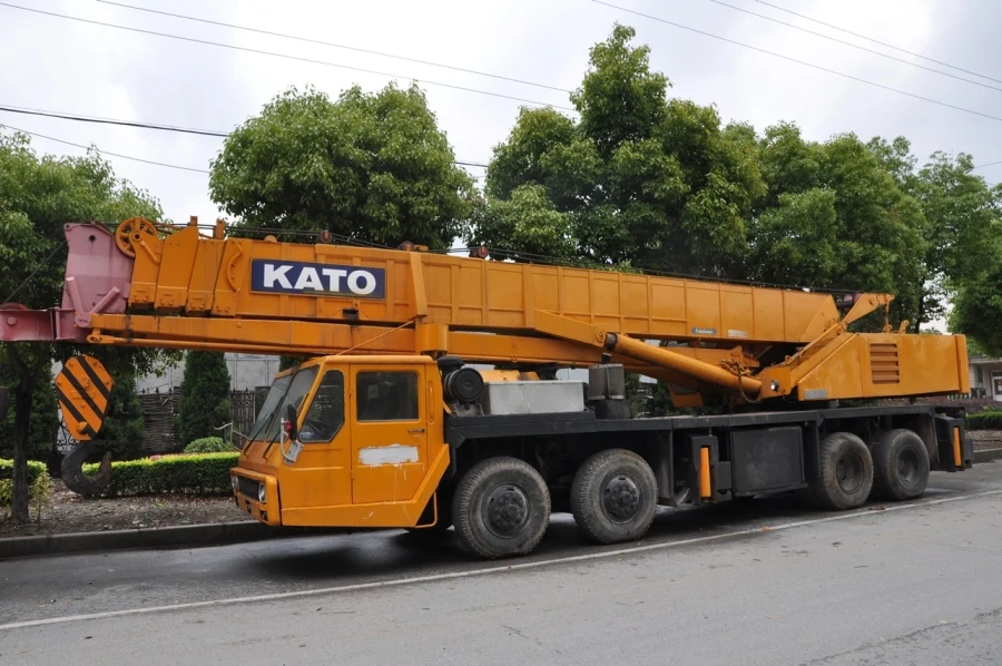 Construction kato 50ton crane used Japan truck crane nk500e for sale