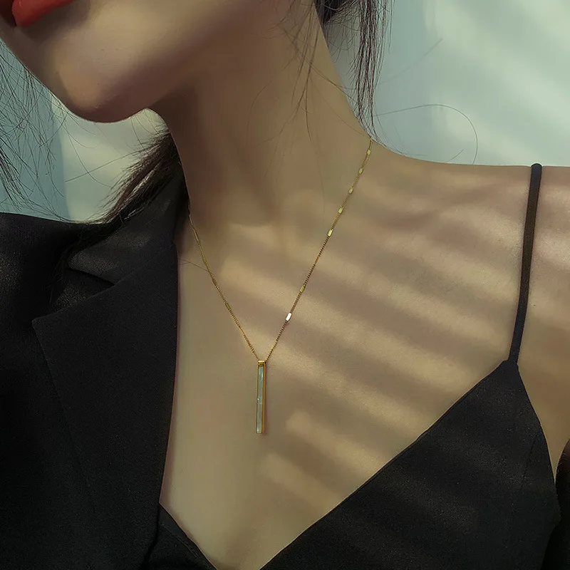 2022 Trendy fashion shell rectangle necklaces stainless steel gold necklace with pendant