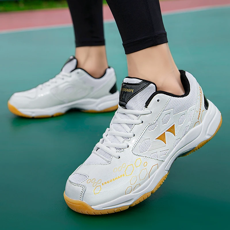 New professional badminton shoes for men and women with anti-slip wear breathable tennis volleyball table tennis shoes