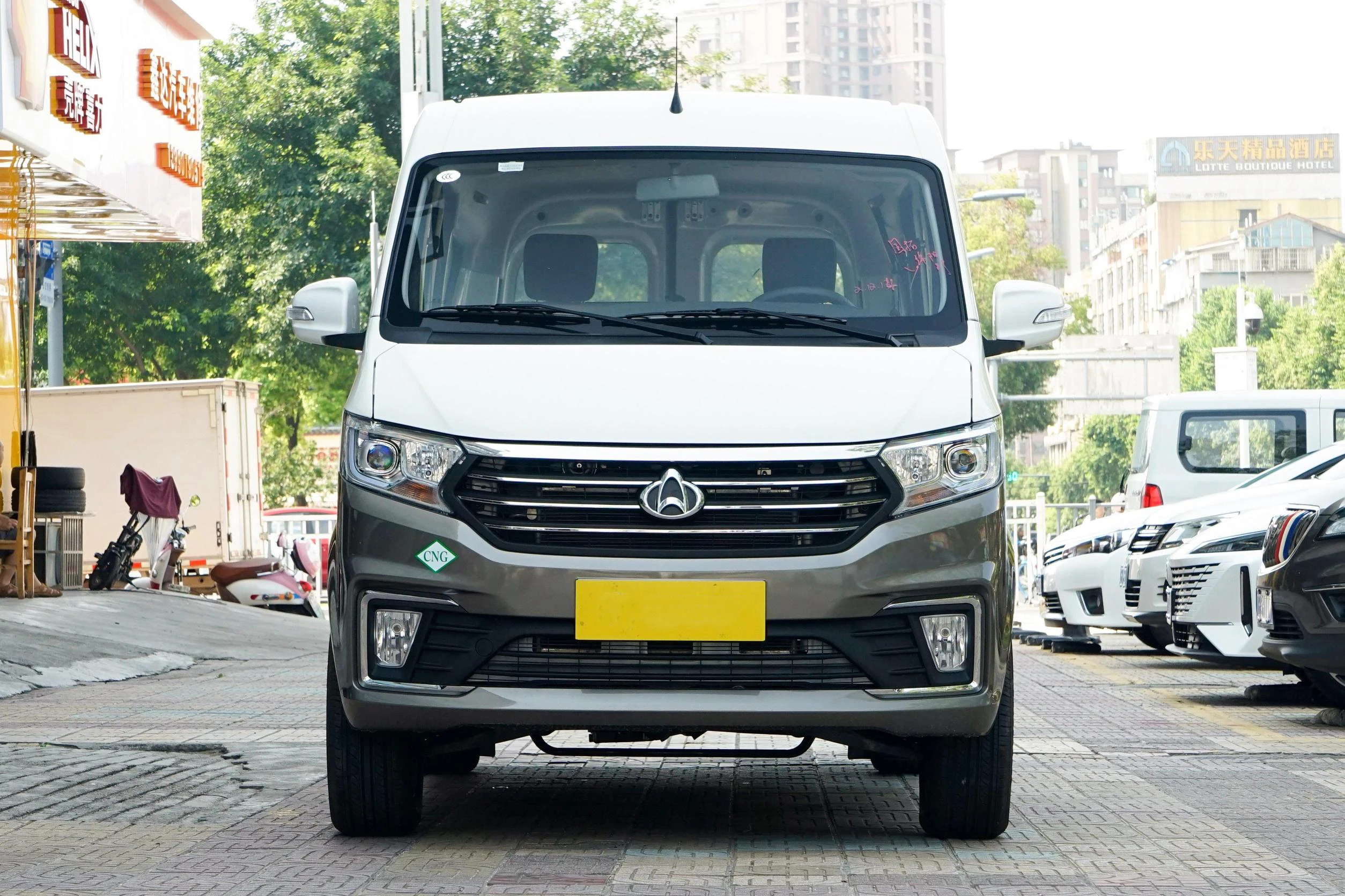 New 2024 Changan van mini passenger car Manual Transmission 5MT 1.6L 7 seat 85KW 140NM New Mini Van Cargo
