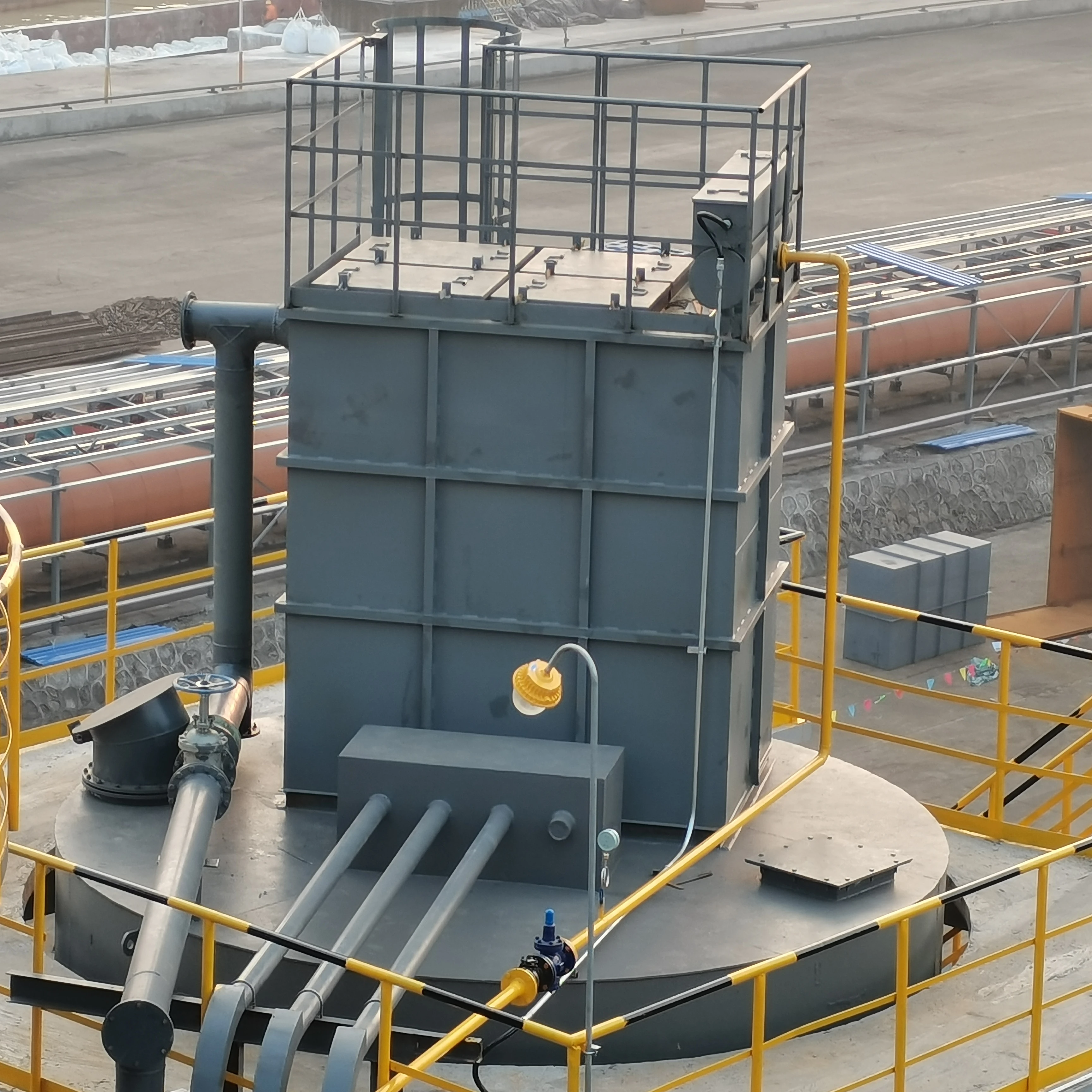 Large-scale Industrial Equipment Effective Dust Collector Carbon Steel Cement Silo Top Discharge Dust Collector