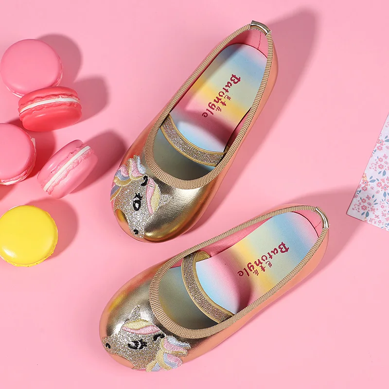 The round head unicorn flat casual shoes fashion children cartoon party princess shoes children sandals