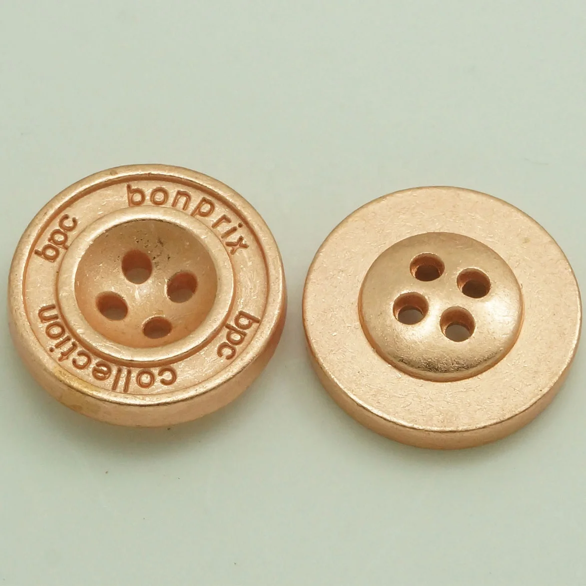 custom made Solid bronze tone 2 holes sewing metal buttons