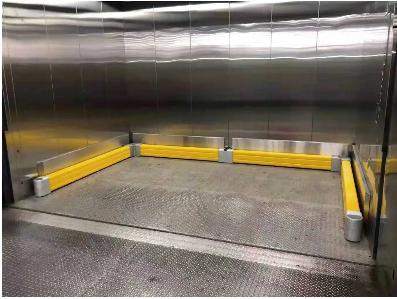 Flexible Balustrades & Barriers Effective Barriers for Protecting People and Goods