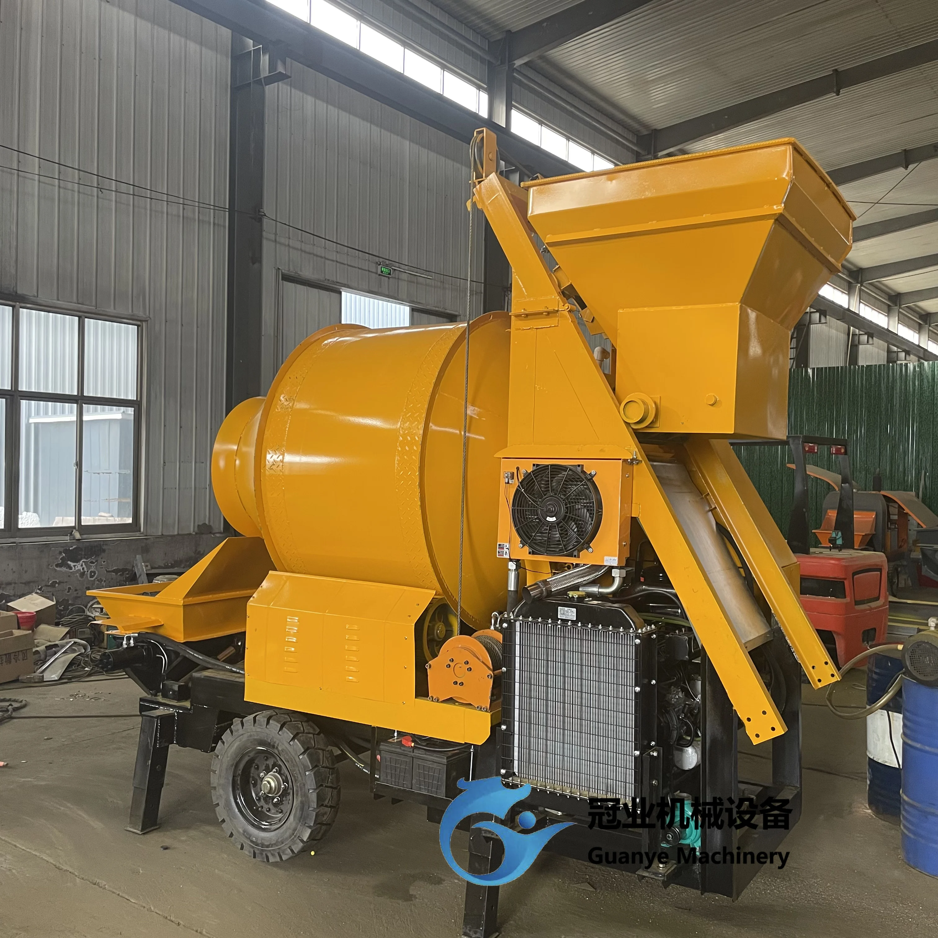 High Efficiency Concrete Mixing Pump Mobile Self Loading Concrete Mixing Pump Mixing Integrated Delivery Pump