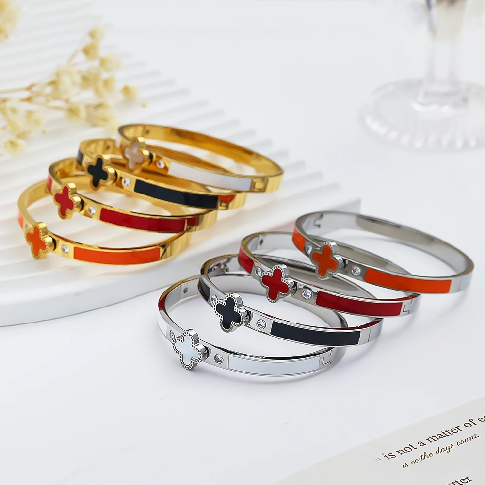XIXI Acier Inoxydable 18K Gold Plated Stainless Steel Four Leaf Clover Enamel Zircon Women Fashion Jewelry Bracelet Bangle