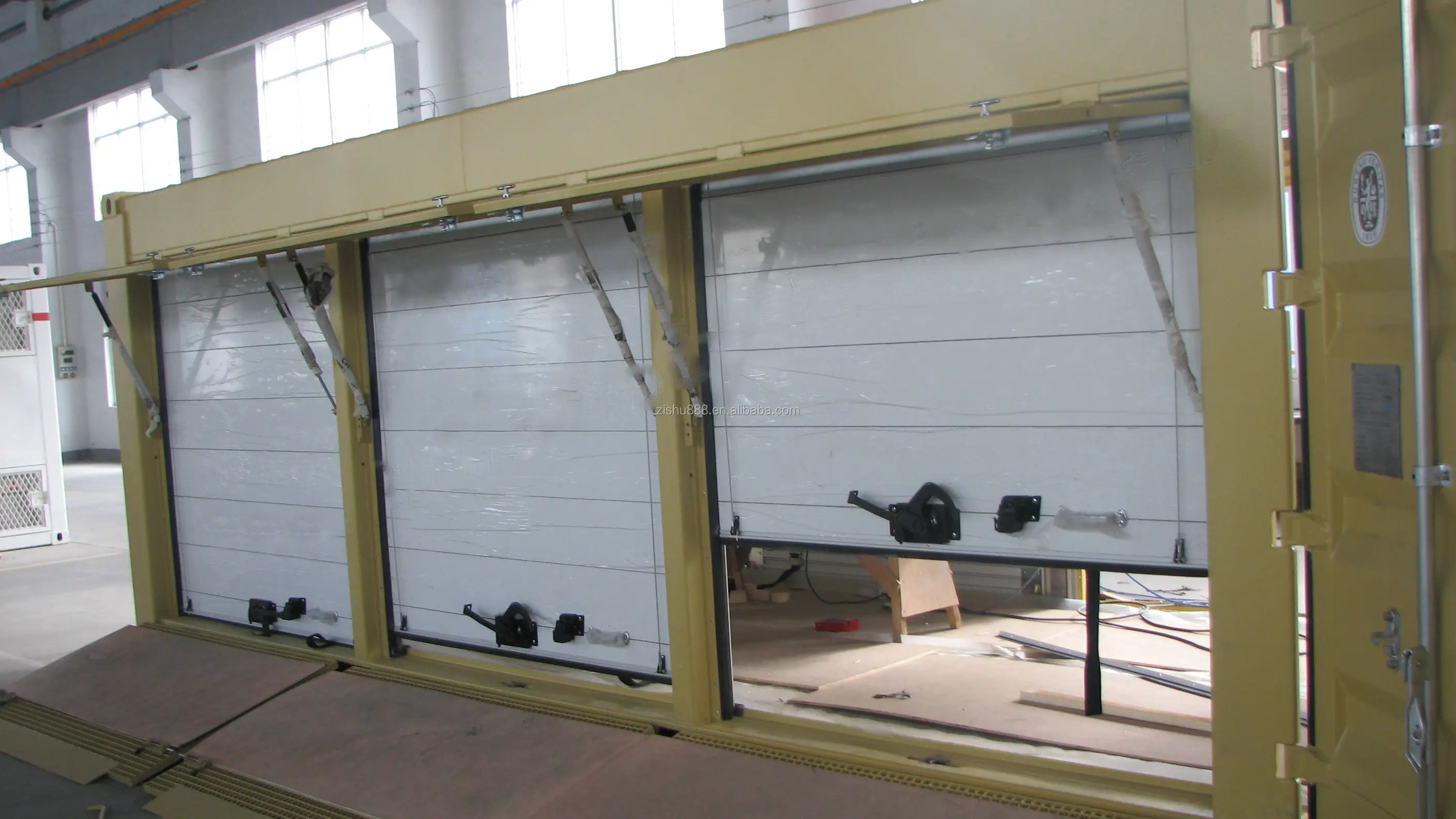 Factory Wholesale Customization Truck Insulation Roller Shutter Door SLIDING DOORS Folding Doors Aluminum Alloy Industrial 1 Set