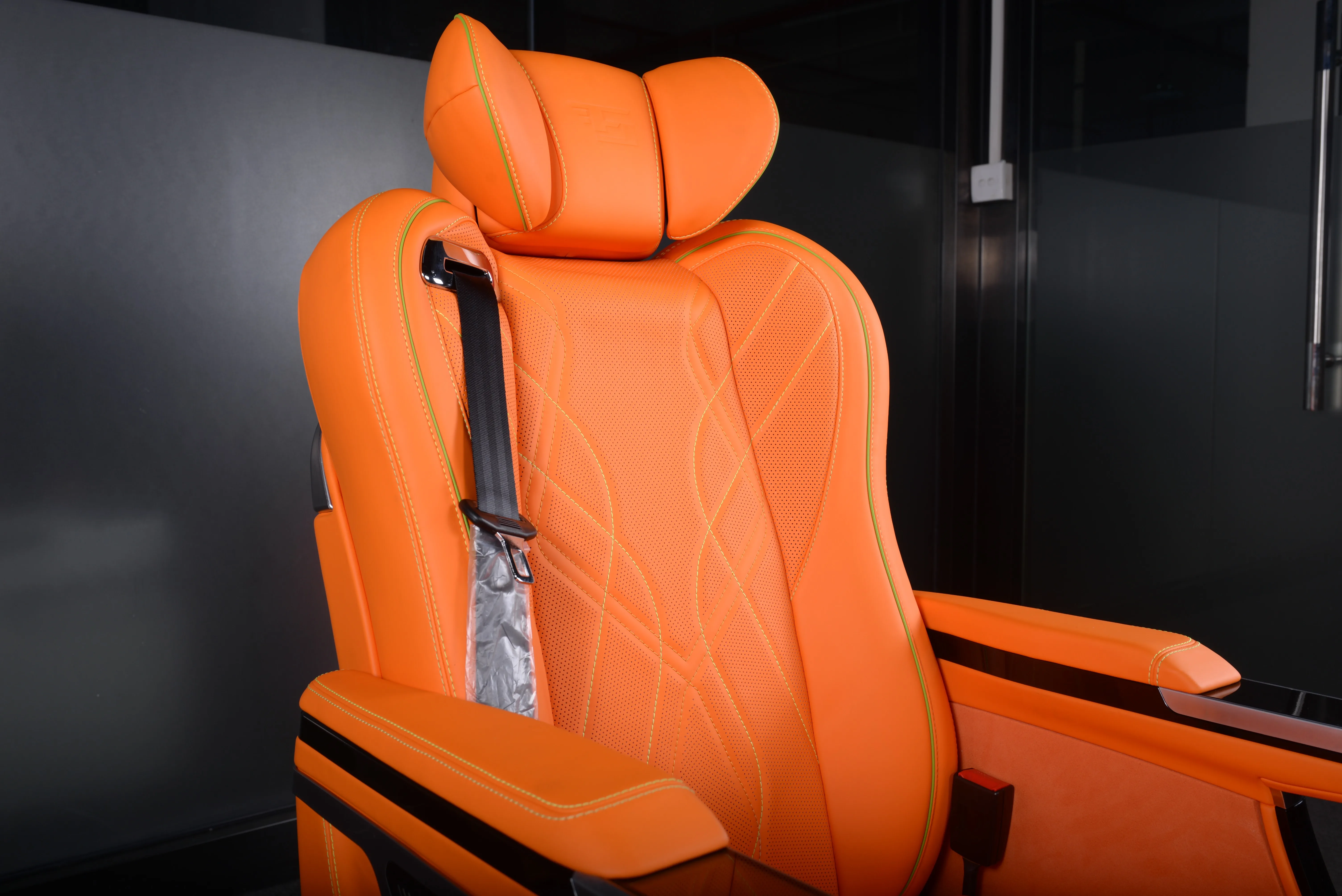 VIP MVP VAN car seat rotating touch screen massage wireless charging original base seat for Ford Transit