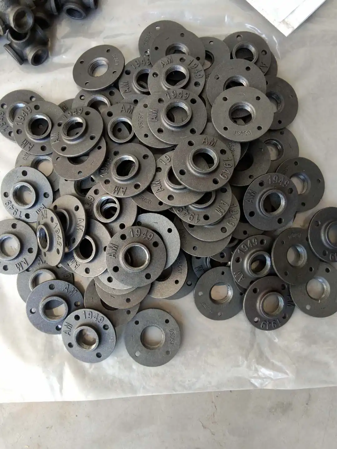 floor flange 1232.jpg