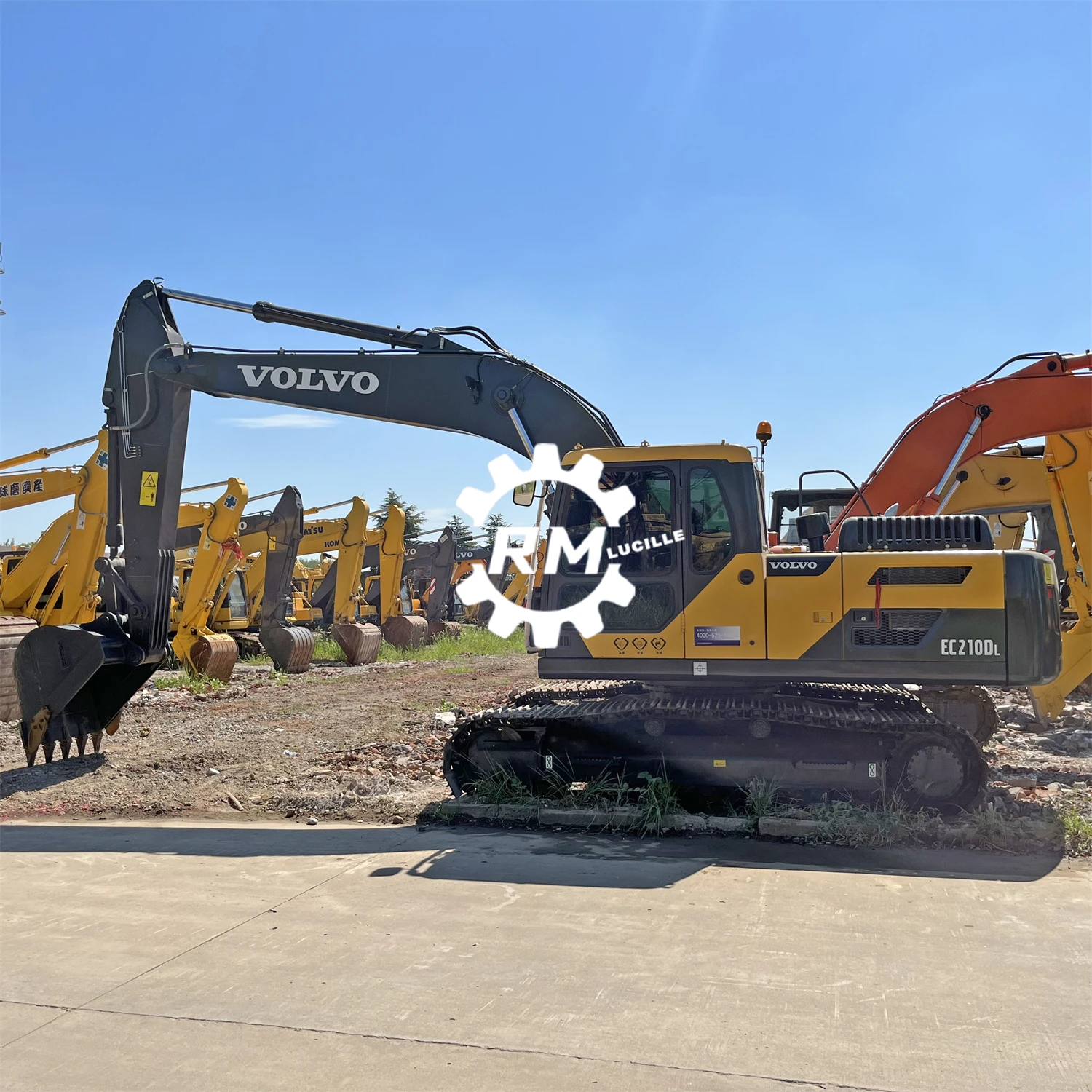 Гусеничный экскаватор Volvo EC210DL