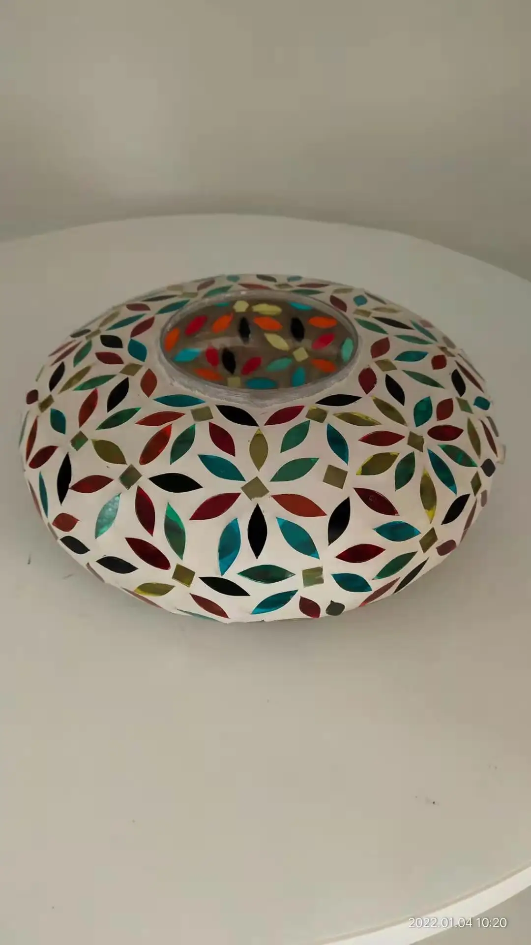 Mosaic Acrylic Bird Water Feeder Waterproof Mosaic Bird Feeder Hot Sell Glass Customized Bowls Garden Decoration Multicolor