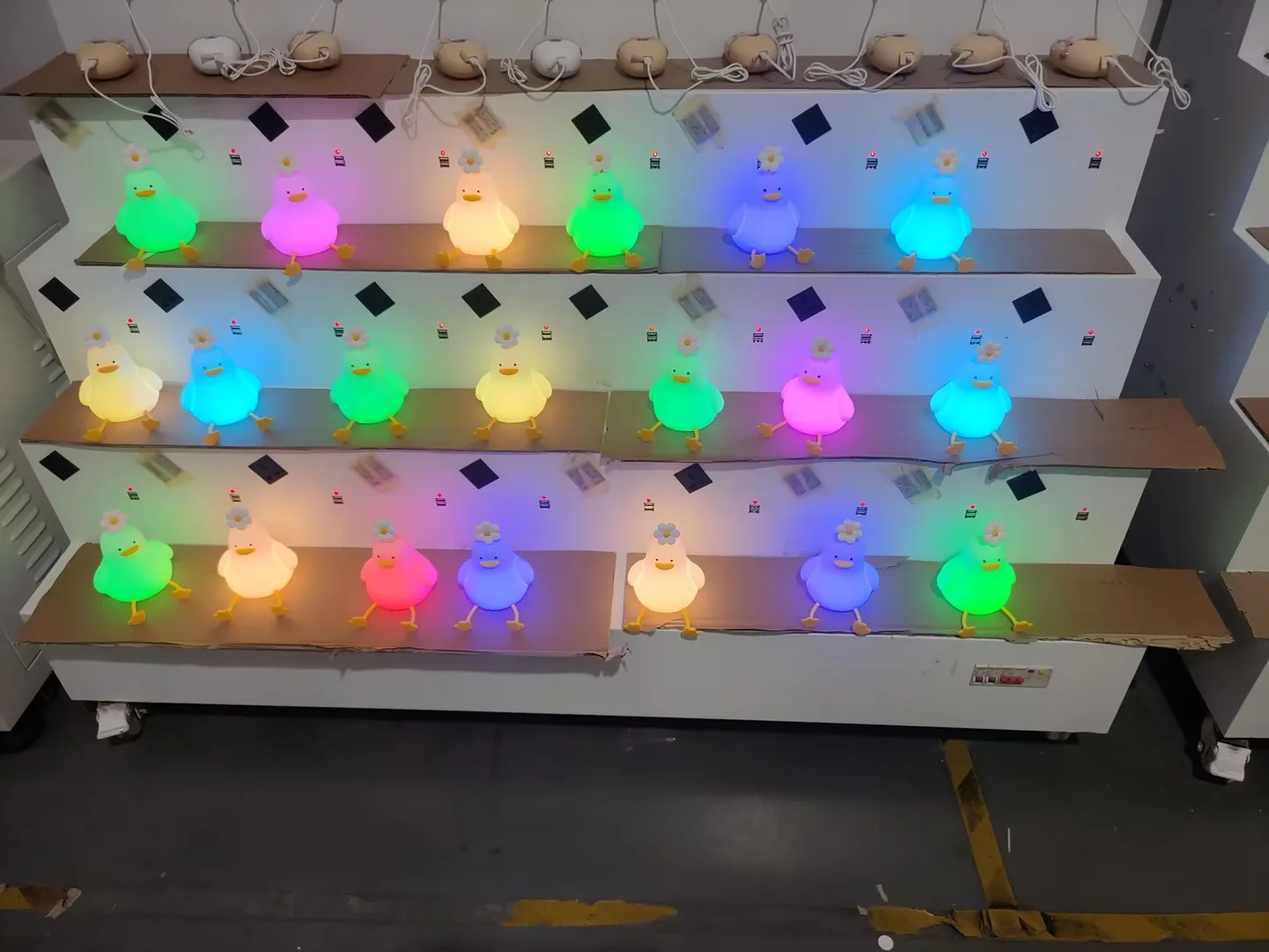 New Creative Cute Flower Duck LED Tap Sensor Light Silicone Bedside Table Lamp Kids Room Decor Sleeping Night Light