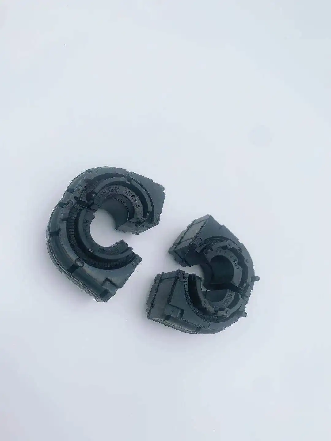 2021 New Bushing Engine Mount  Bracket Mount For Seat VW Audi 1K0511327AR