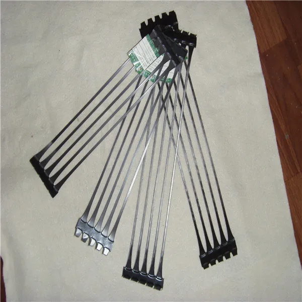 High Tensile Strength PP Uniaxial/Biaxial Geogrid 15kKN-50KN for Road Construction Project price