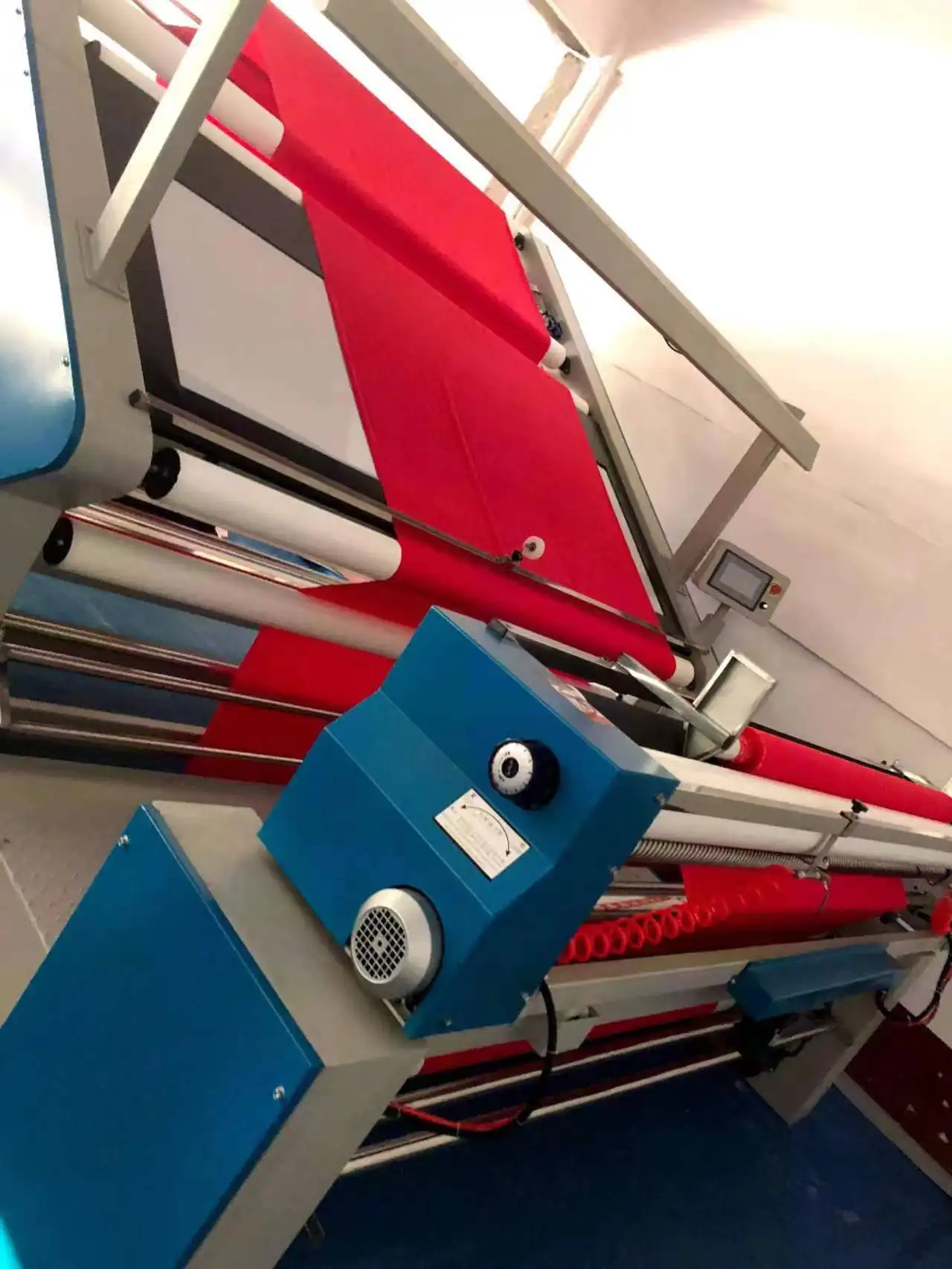 Knitting fabric No -tension inspection machine