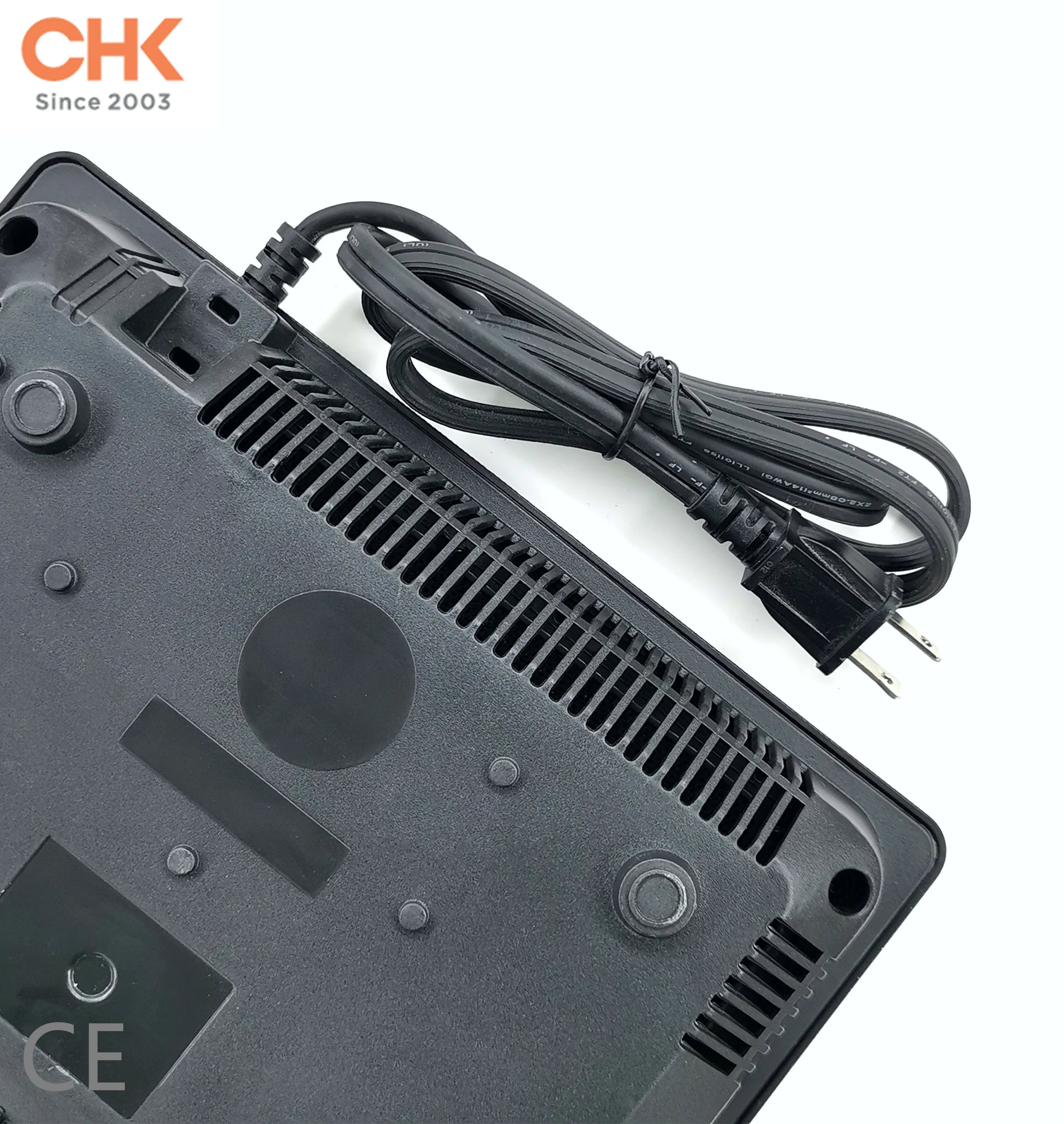 Portable induction cooker/electric cooking appliance/kitchen equipment 2000W 120V