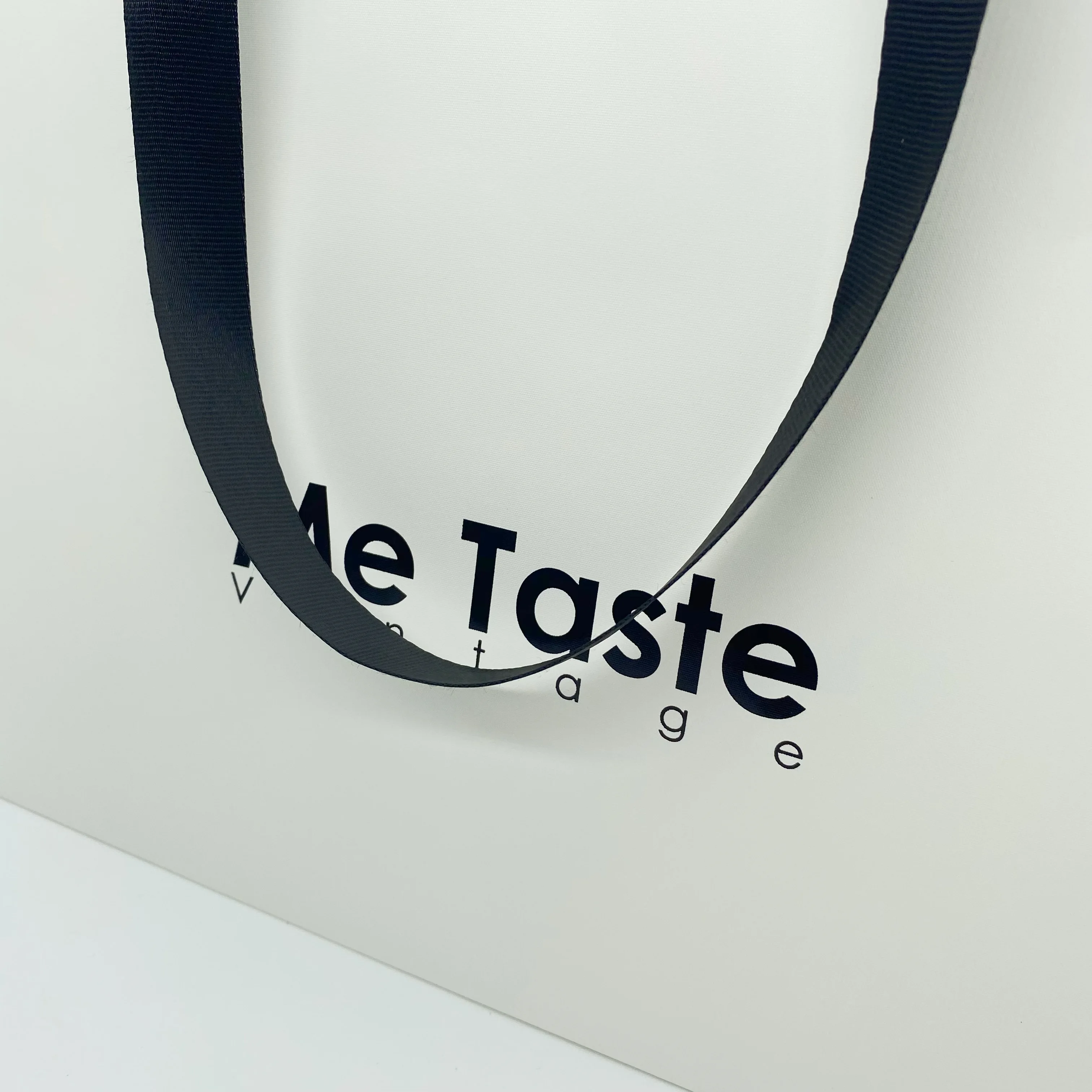 Custom packaging bags for clothing luxury boutique bags for business with my logo