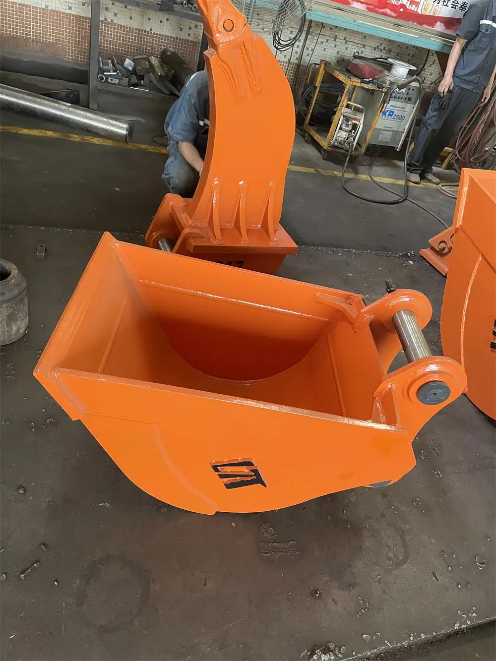 HONGWING Brand New Mini Excavator Bucket 5 Ton Rock and Trench Bucket for Construction Ditch Cleaning Bucket