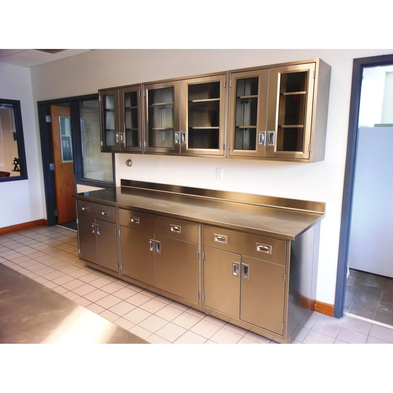 Рабочая поверхность из нержавеющей стали рабочие скамейки для лаборатории легко стерилизованная и чистая лабораторная мебель 304/316