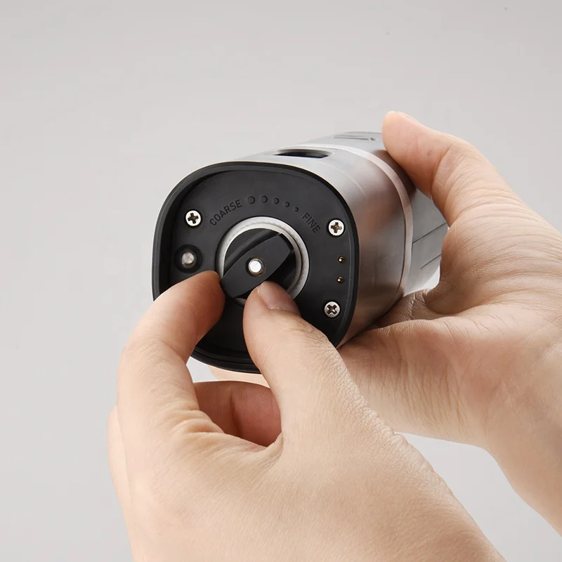 Salt Pepper Mill Gadget Battery Automatic Pepper Grinder Electric Salt And Pepper Grinder Set