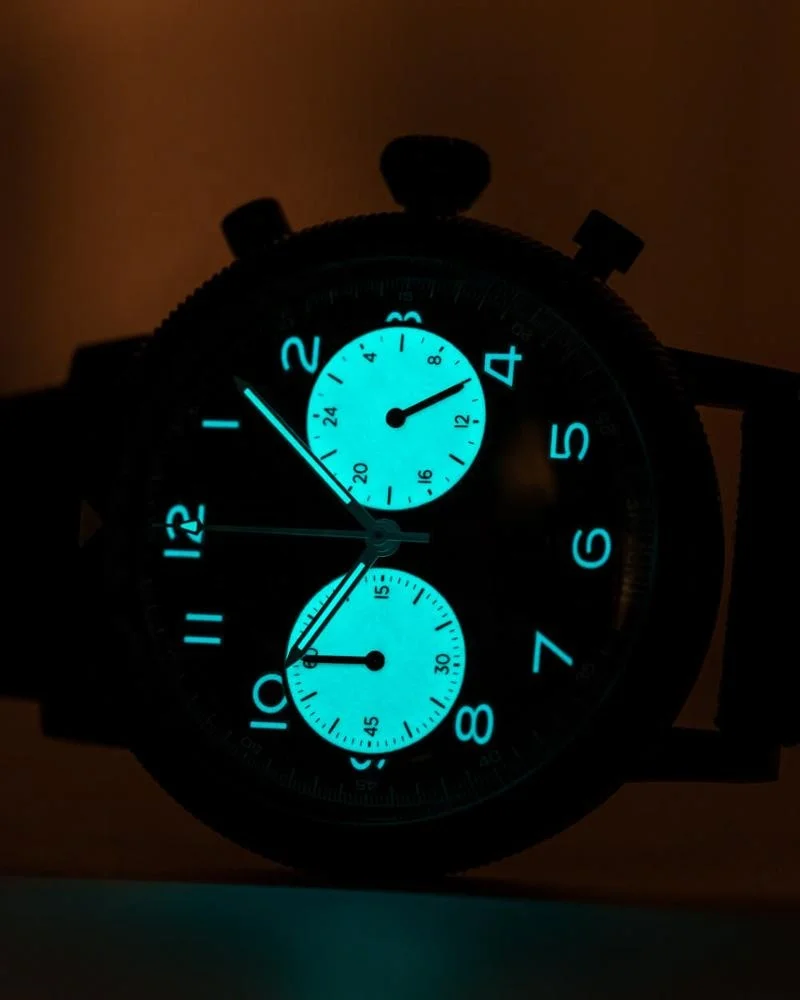 Luxury Big Dial Panda Color Chronograph Quartz Watch Stainless Steel Case Super-LumiNova Sports Wrist watch