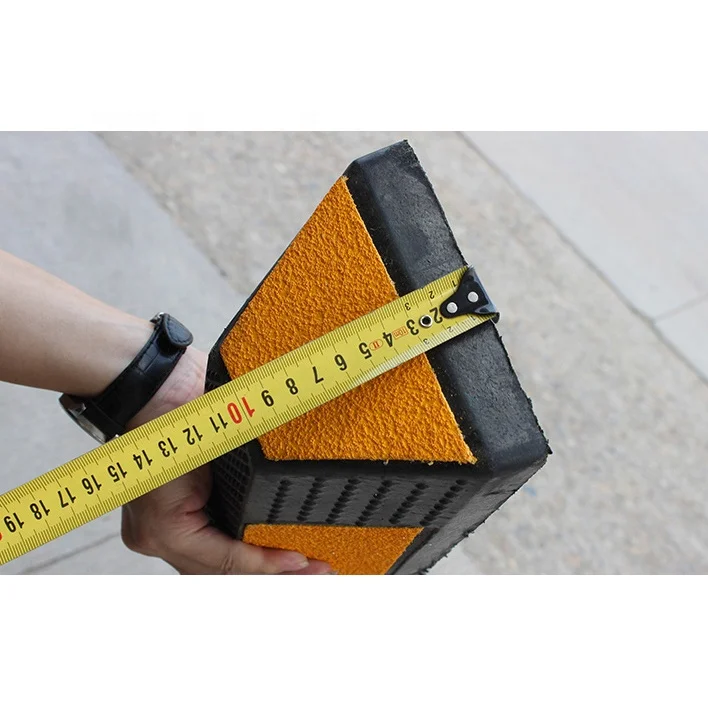 Durable 165cm Rubber Wheel Stoppers Stop For Parking Lots