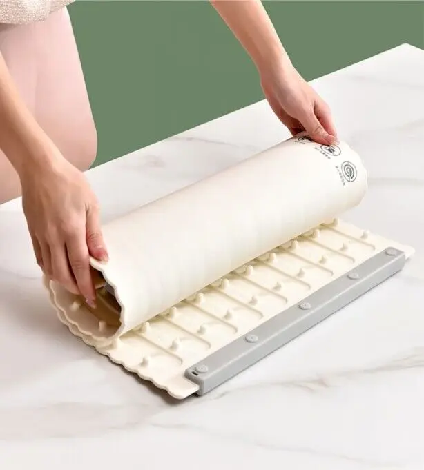 Portable Foldable Electric Warming Tray Customized Square Silicone Heating Mat for Kitchen or Party for Table Use
