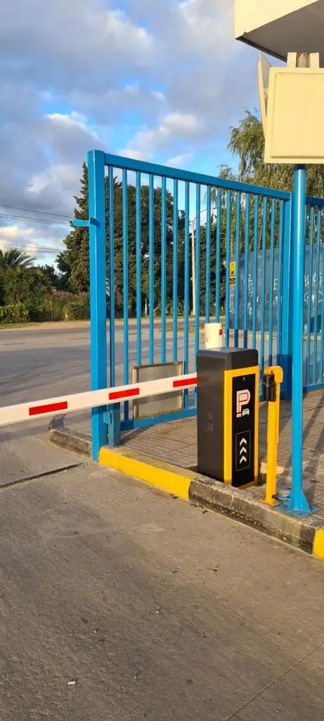 boom barrier cases.jpg