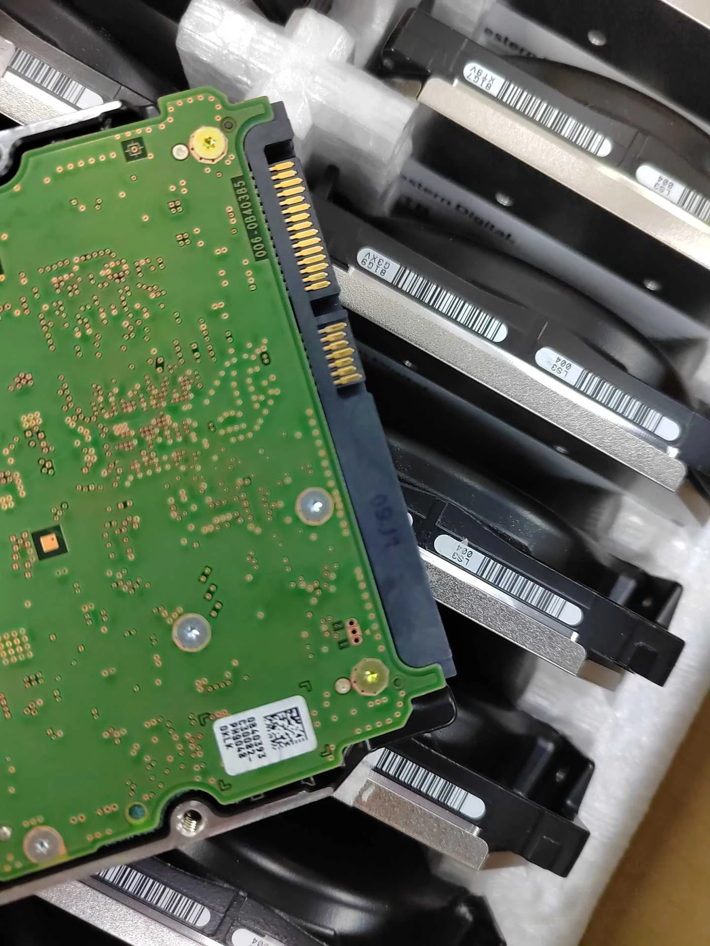 Factory Wholesale HDD WD 16T Enterprise grade helium WUH721816ALE6L4 WD16TB Monitoring Video NAS hard disk