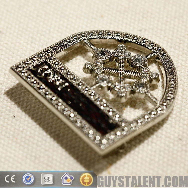 Custom Garment Hat Bag Luggage Brand Logo Gold Cooper Steel Metal Logo Pins Label Name Tag Plate Clothing Metal Logo Metal Tag