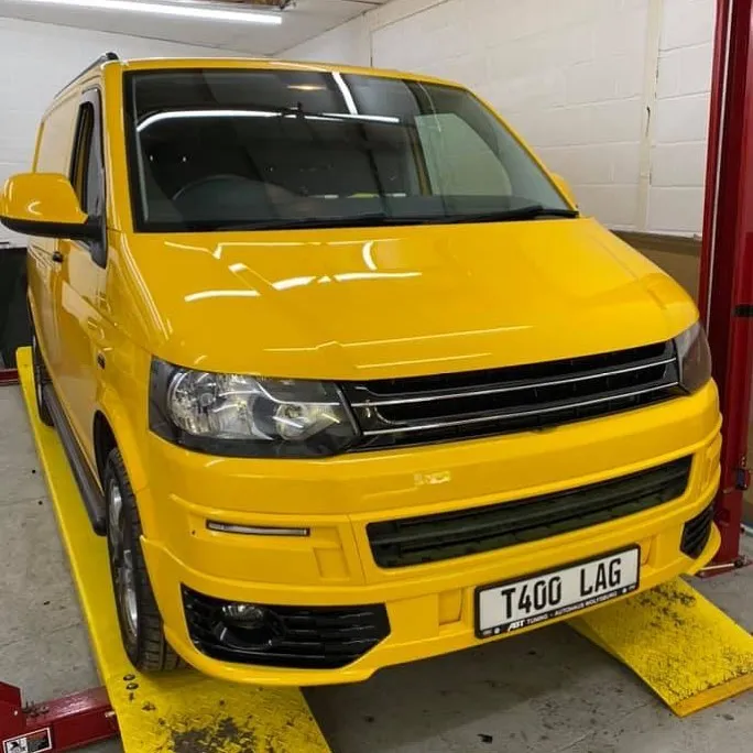  Передняя решетка радиатора с красной отделкой для Volkswagen Tranporter T5.1 vw Multivan