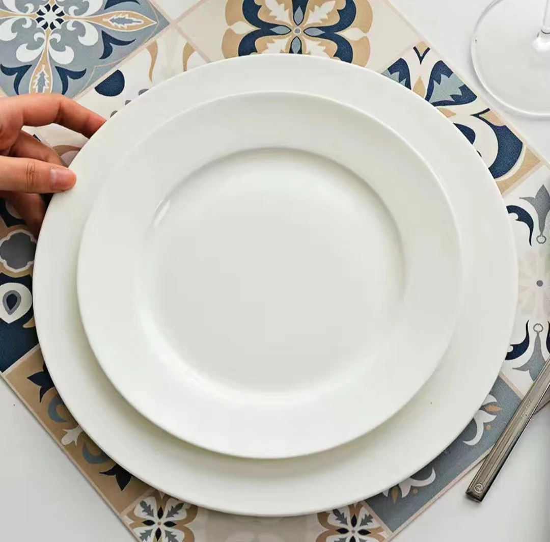 Classic Family Bone China Ceramic Western Plate Sustainable under Glazed Dish Dish for Food for Dinner or Back to School