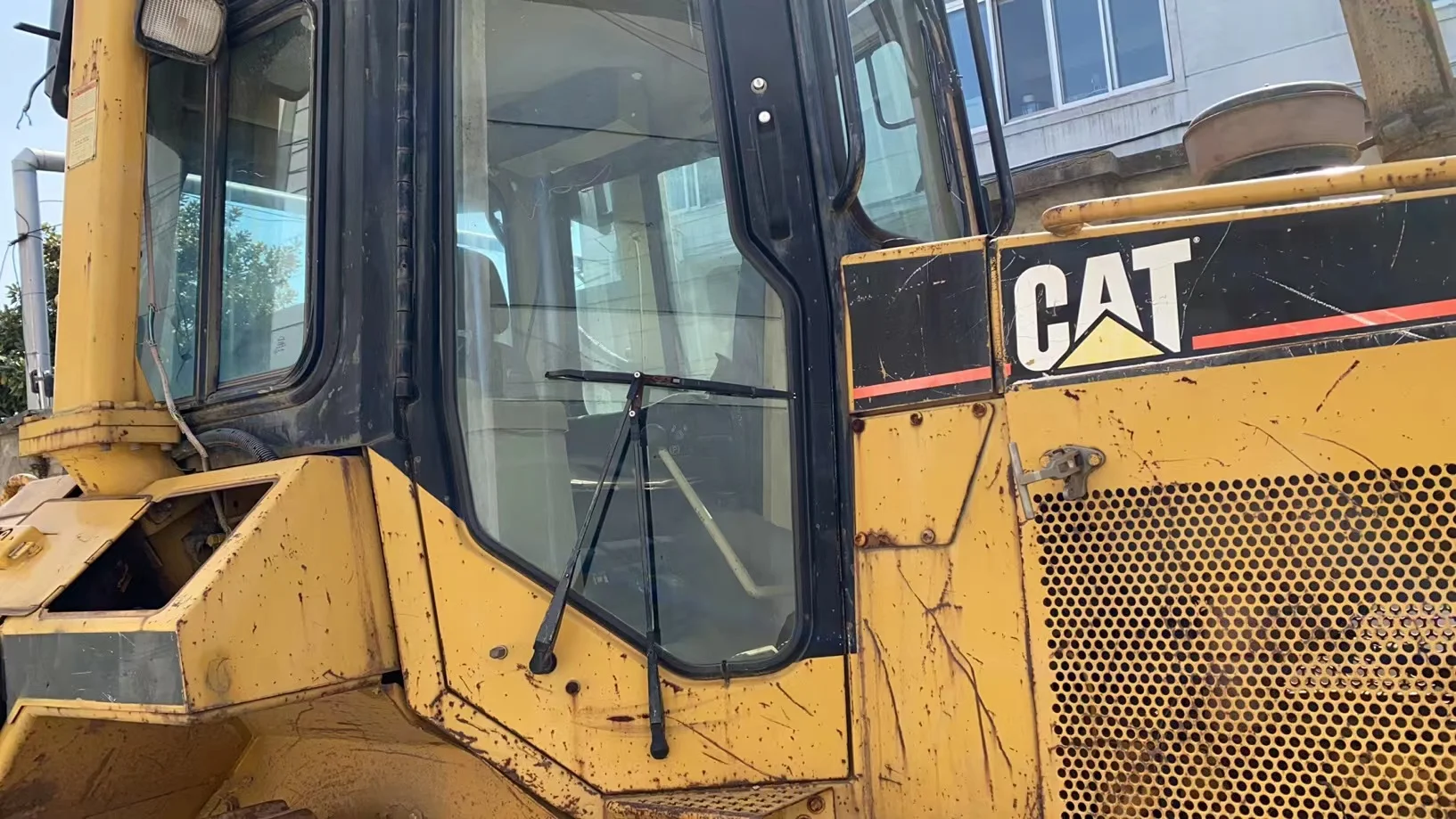 Японский оригинальный бульдозер HANGKUI cat d5m с сертификатом EMA CE EPA б/у Cat
