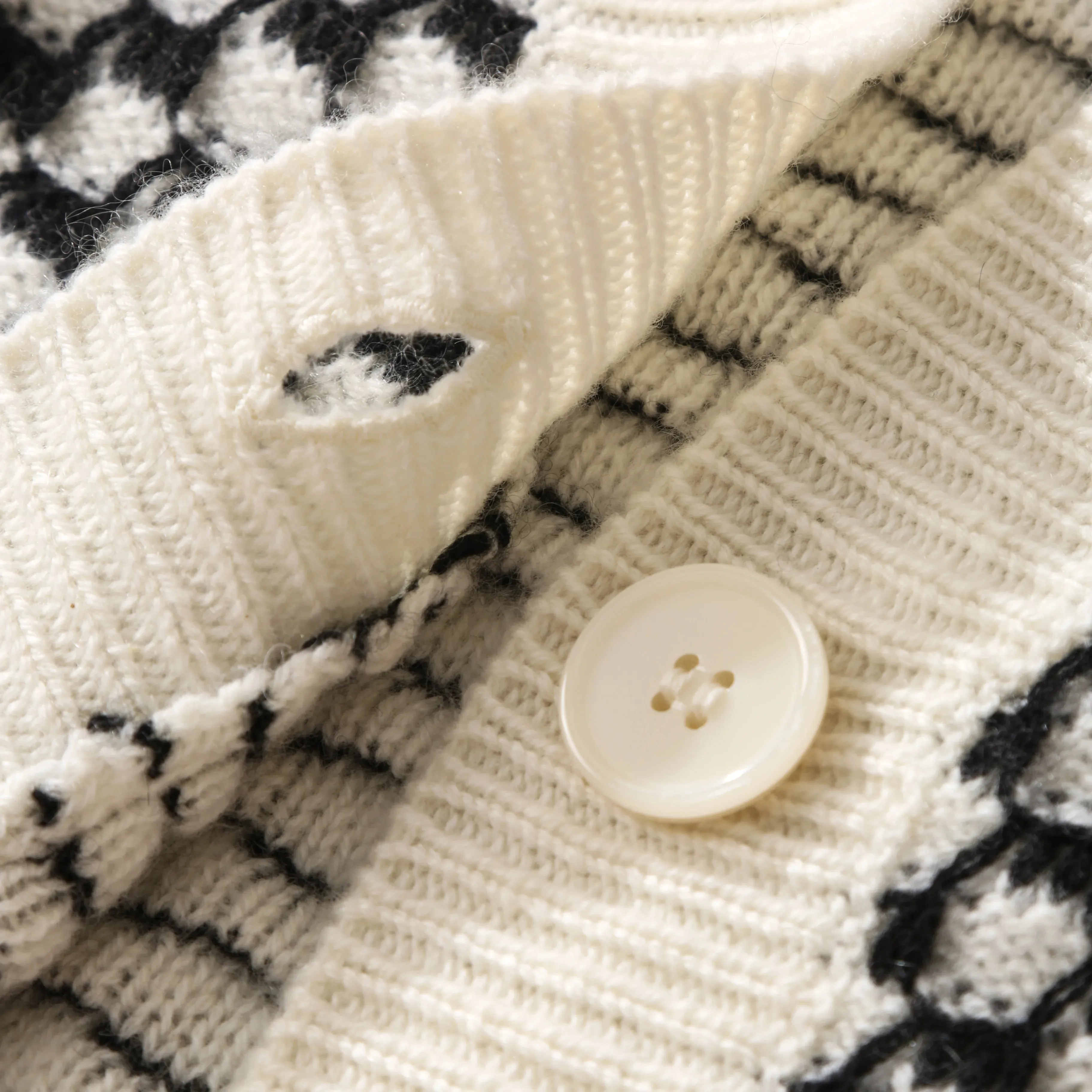 Women New Fashion V Neck Elegant Jacquard Knit Luxury Cardigan Erdos Cashmere Sweater