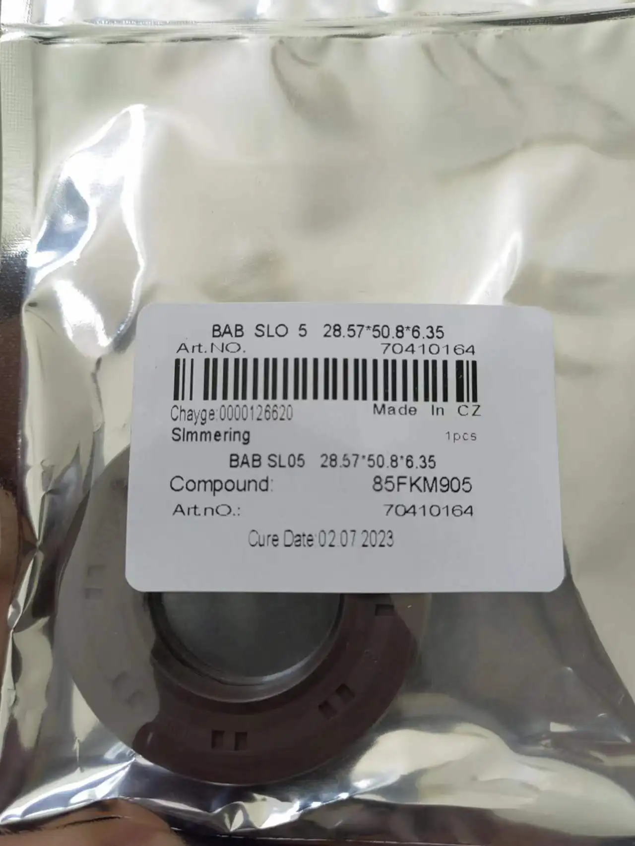 FKM material hydraulic pump motor TCV oil seals