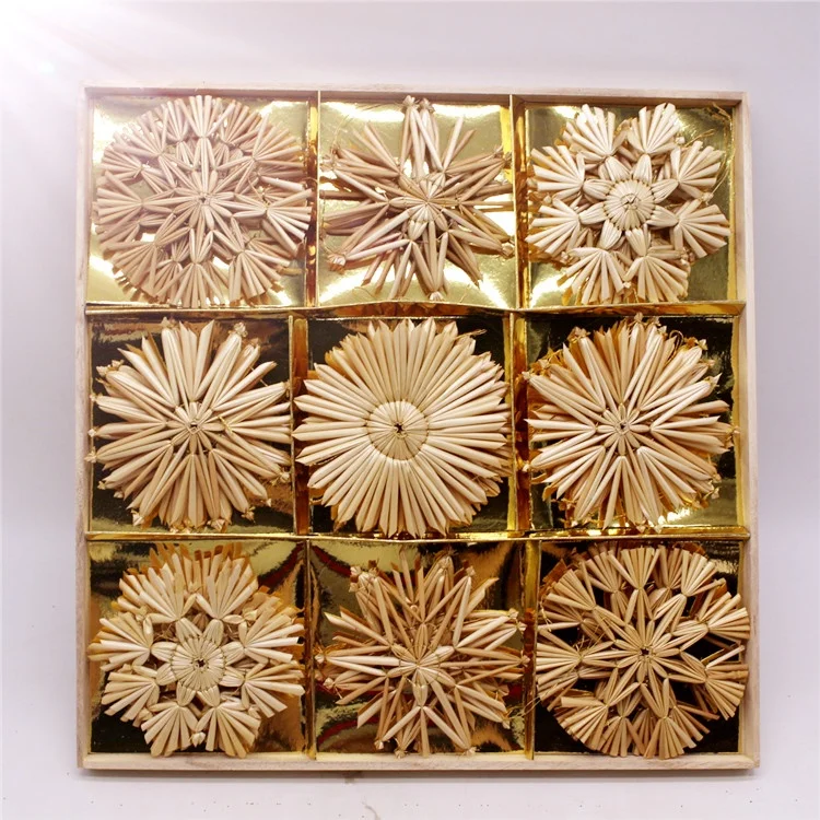 Eco friendly organic Christmas straw ornaments