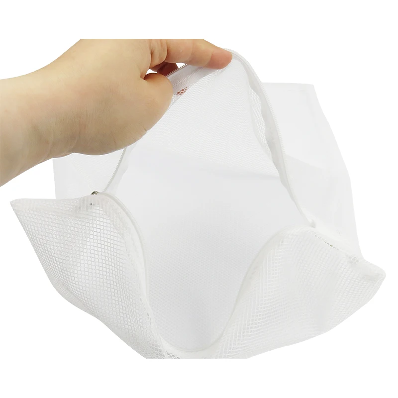 Небольшой полиэстеровый сетчатый мешок для стирки нижнего белья на застежке-молнии