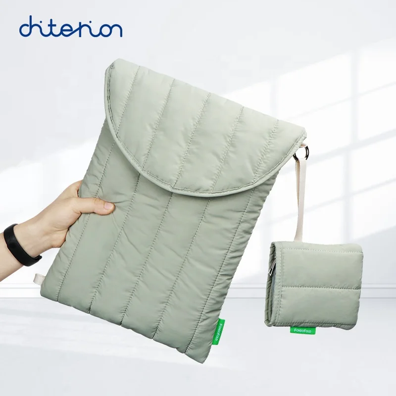 Custom logo fashion women wholesale quilted pc work laptop carrying case 13inches 14 inches laptop puffer protective case