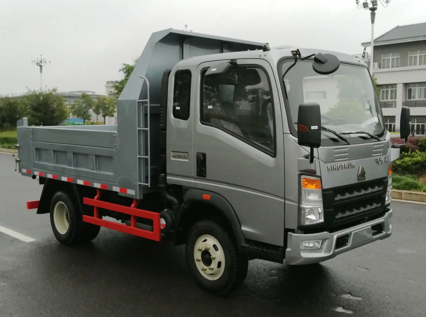  Sinotruk 4x4 мини самосвал вместимостью 10