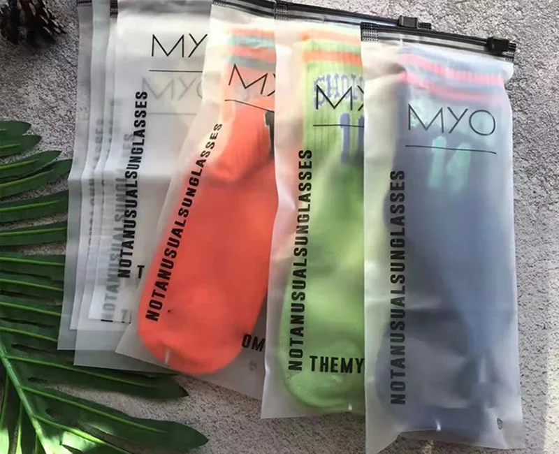 1pcs Custom frosted zipper bags, clear zip lock bag, high quality clothes plastic bag for Clothing Coat Jeans Hoodies Package