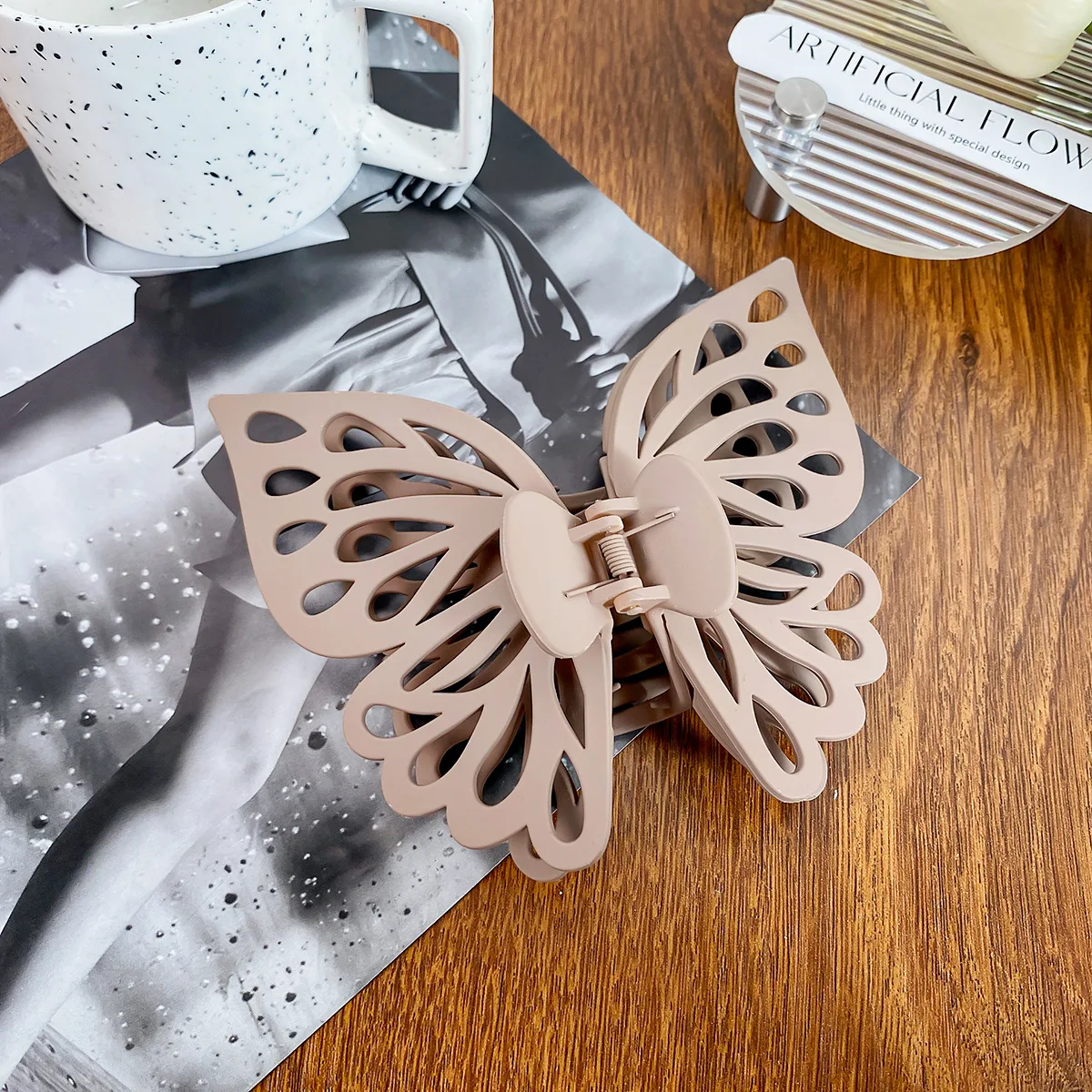 Large Butterfly Hair Claw Clips For Women Fancy Girls Hollow Hair Clips