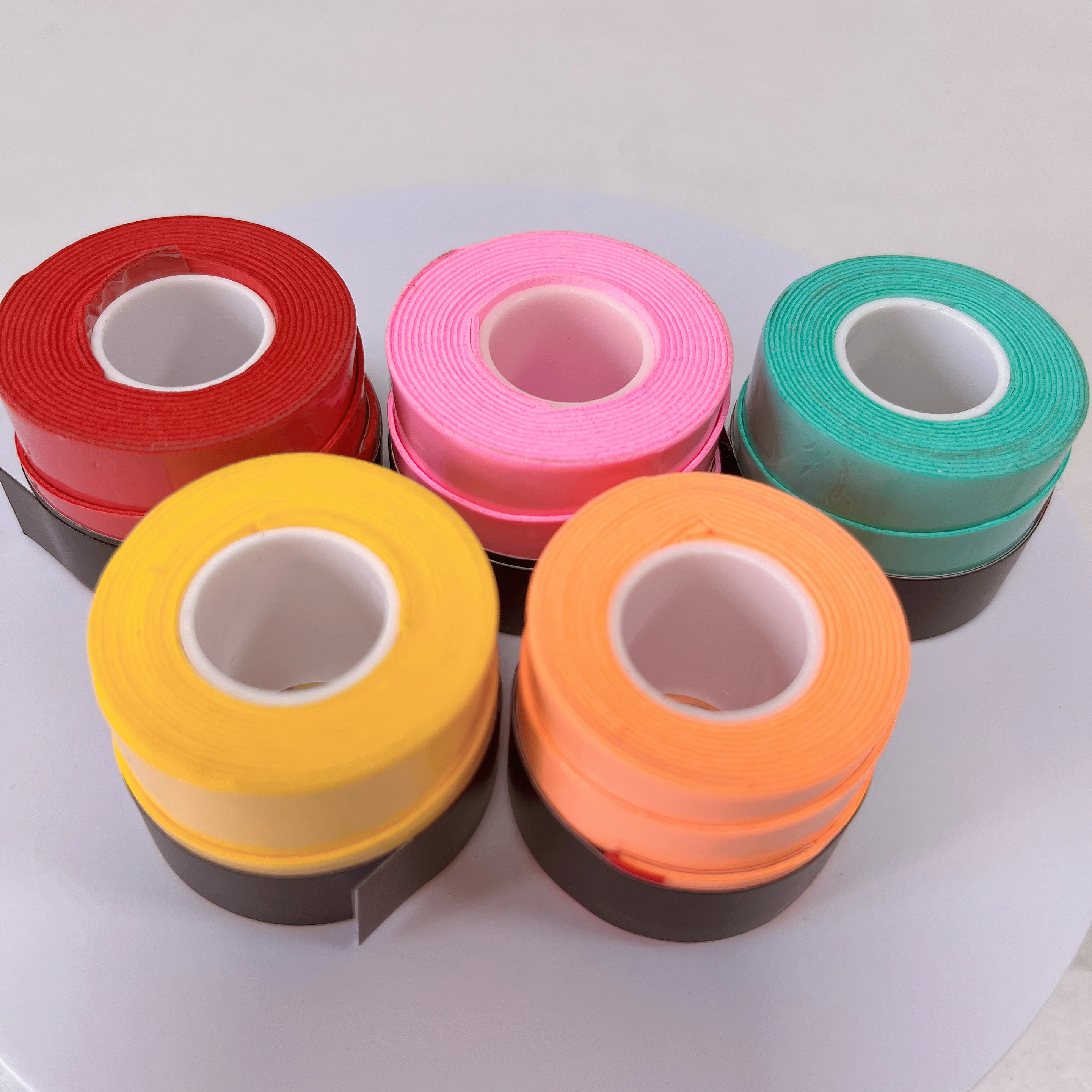 Cheap price overgrip soft handfeeling overgrip badminton grip tape for wholesale