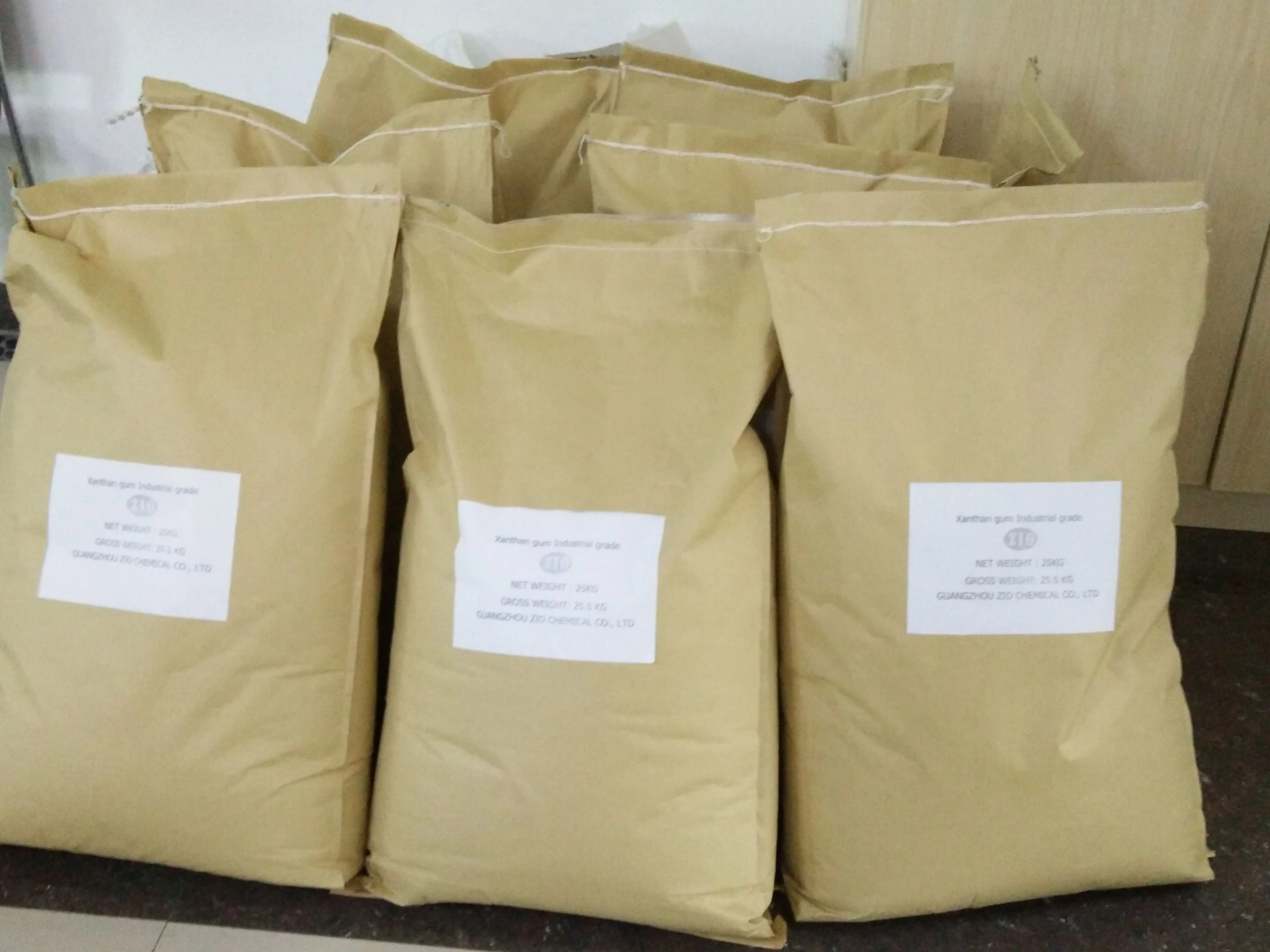 
China factory 80 mesh xanthan gum cosmetic grade supplier in Guangzhou. 