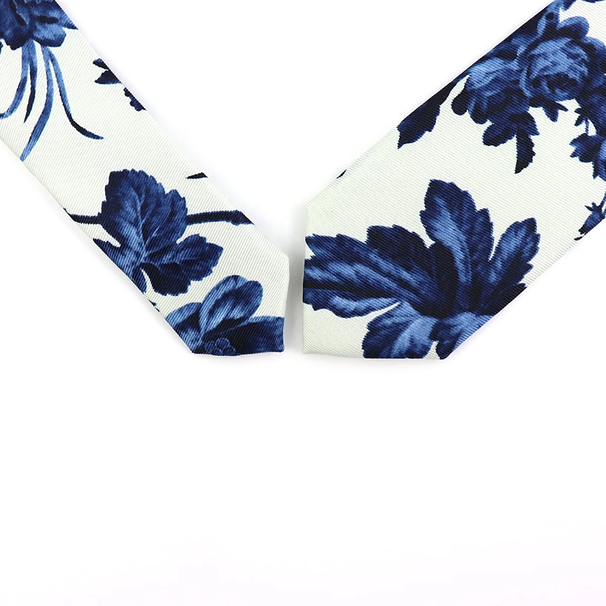 China Wholesale High Fashion Slim Skinny Microfiber Polyester Beige Blue Leaf Floral Men Tie Custom Print Necktie Travel