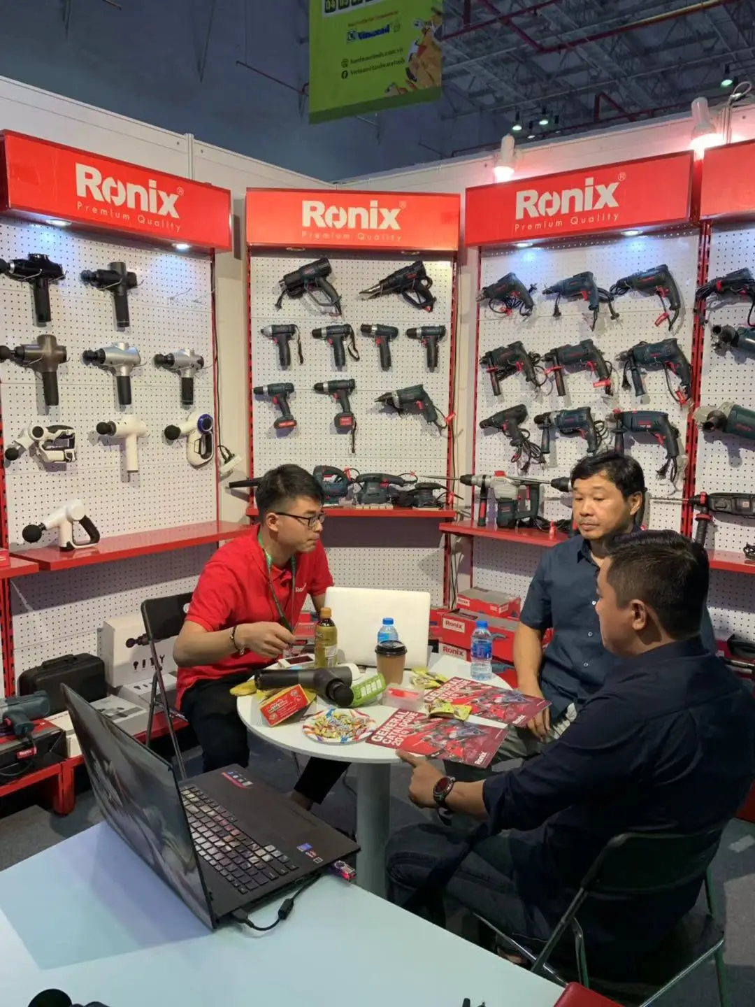 
Ronix 1650W 255mm Brushless Power Tools Wood Saw Sliding Compound Miter Saw Model 5101 