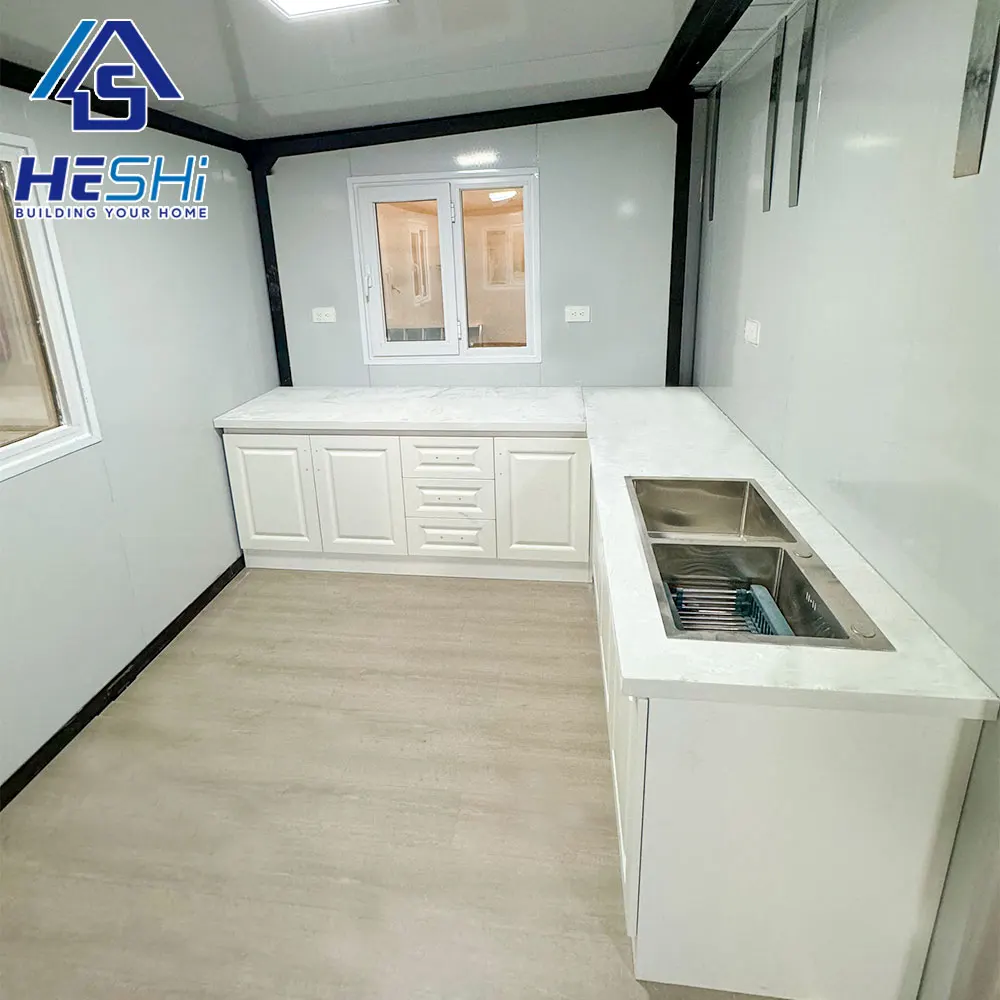 Ready Made 2 Bedrooms Prefabricated Luxury Portable Villa Granny Flat 20Ft Expandable Container House Prefab Mobile Home