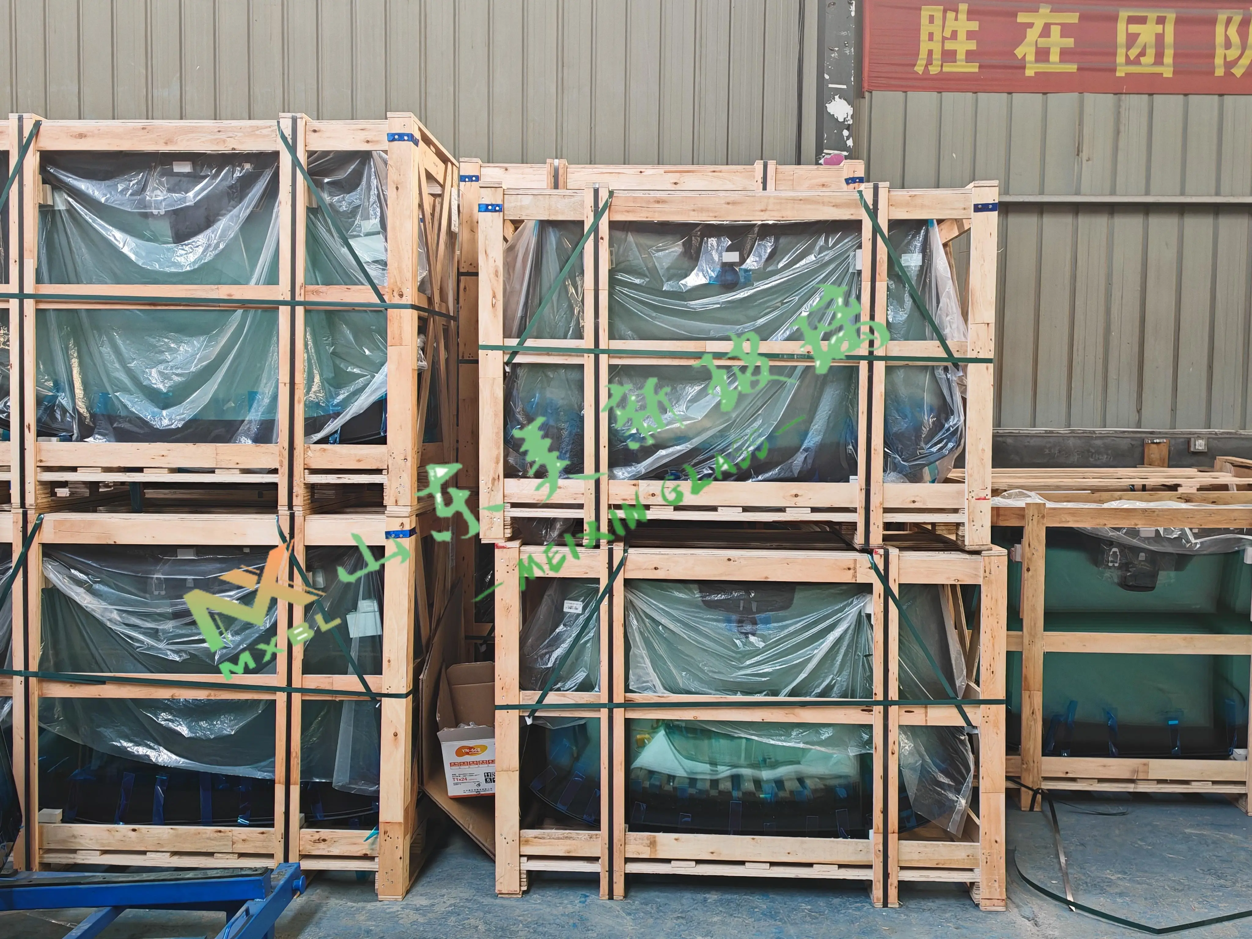 Mei Xin factory  Front Windshield Safety Glass for Gasoline Tricycle Car 3 Seats 200cc Auto Door Glass Safety Glass