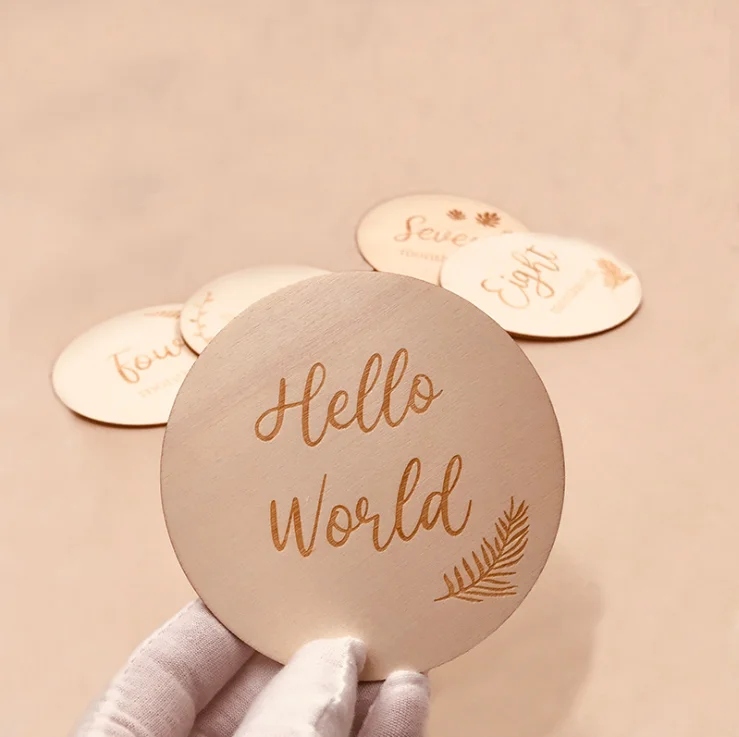 Baby Monthly Milestone Wooden Engraved Photo Props Discs Cards Baby Boy Girl Baby Shower Newborn Gifts Kids Age Pictures